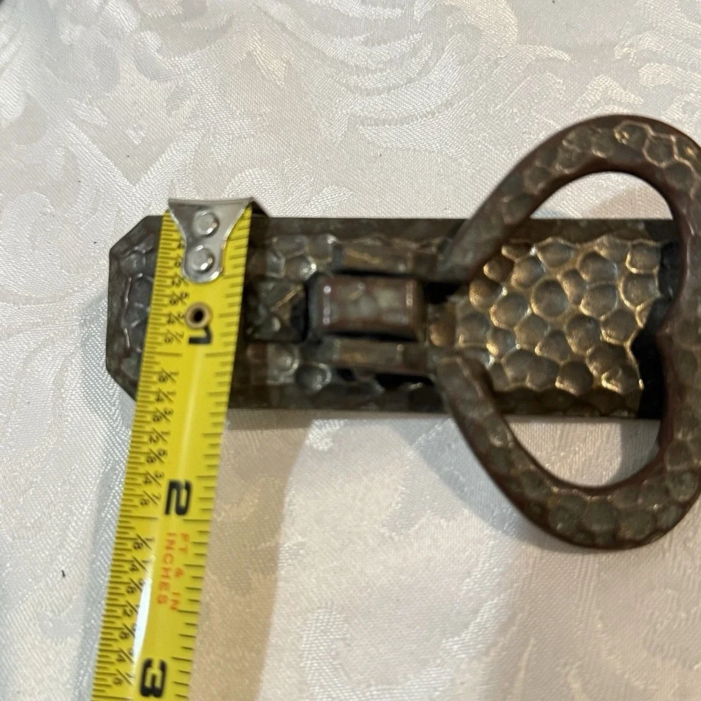 BPC Belwith vintage Arts Crafts/ Mission-style Hammered vertical drop bail pull